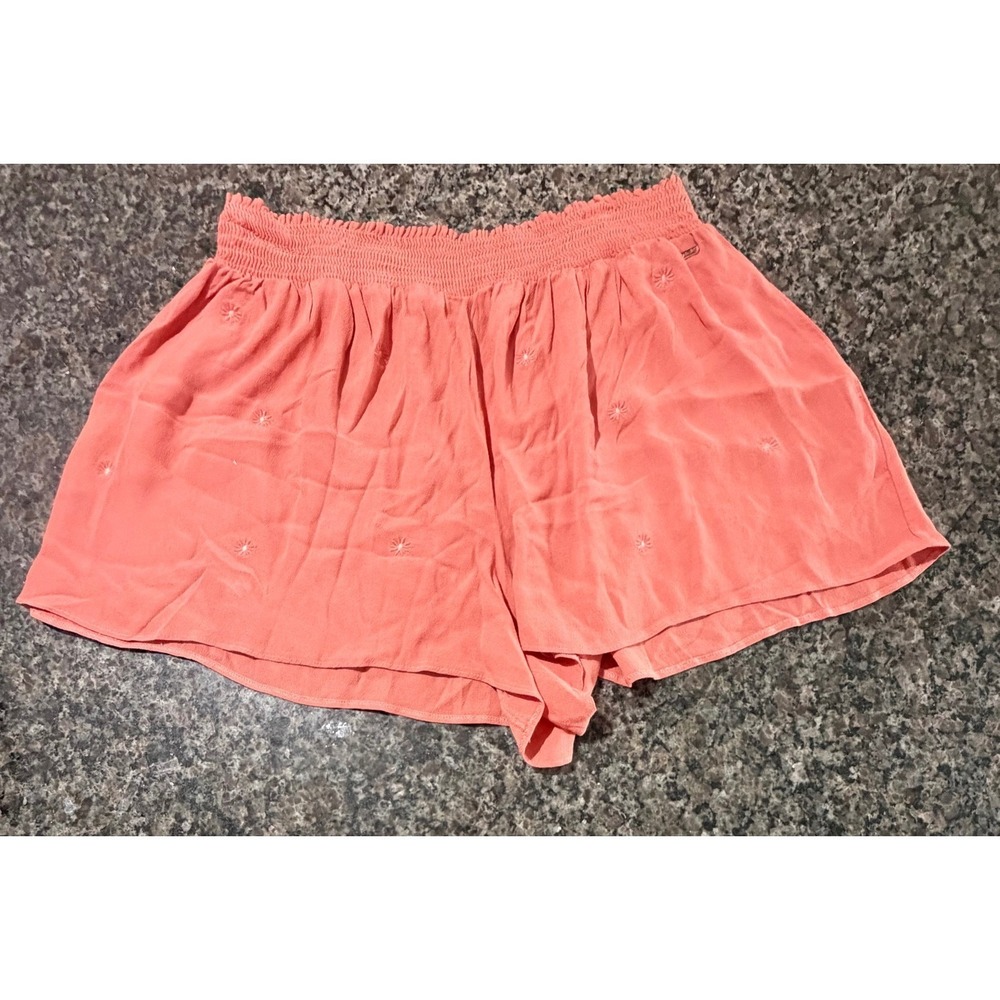PINK Victoria's Secret Coral Pink Daisy Embroidered Smocked Lounge Shorts XL
